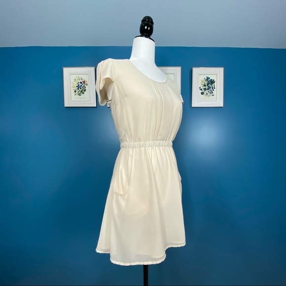 Pins & Needles Cream Tulip Sleeve Mini Dress S - Picture 4 of 13